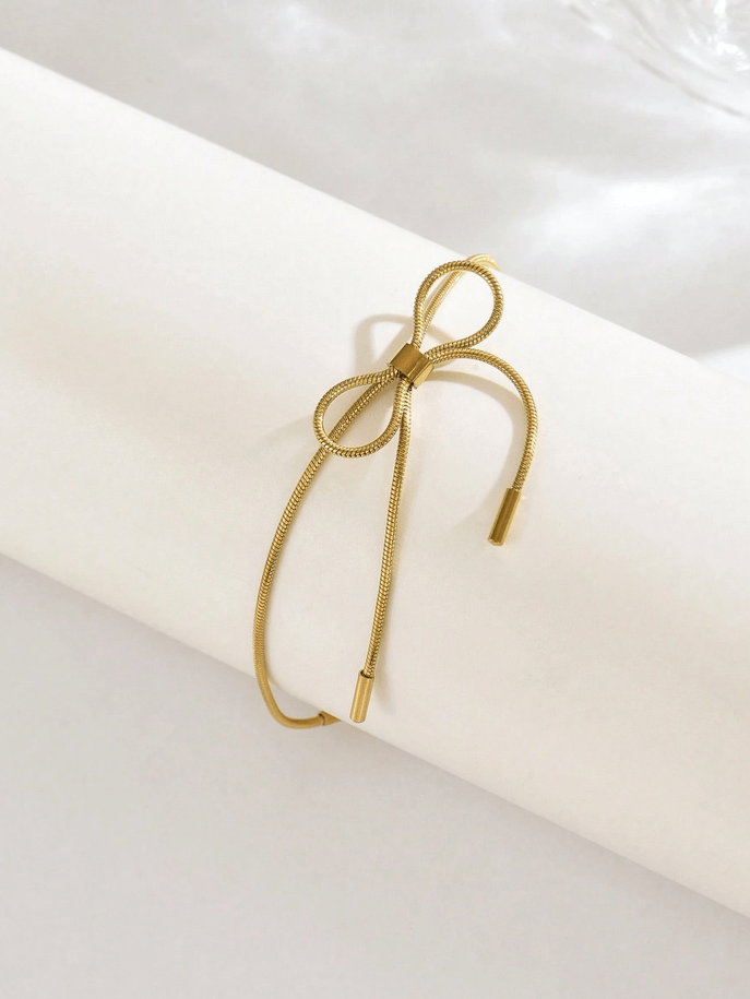 Elle Bowknot Design Bracelet in 18k PVD Gold Plated