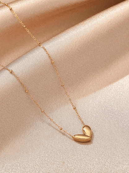 Elle Dainty Timeless Heart Pendant Necklace in 18k PVD Gold Plated