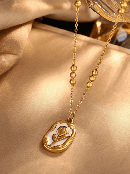 Elle Vintage Design Necklace in 18k PVD Gold Plated