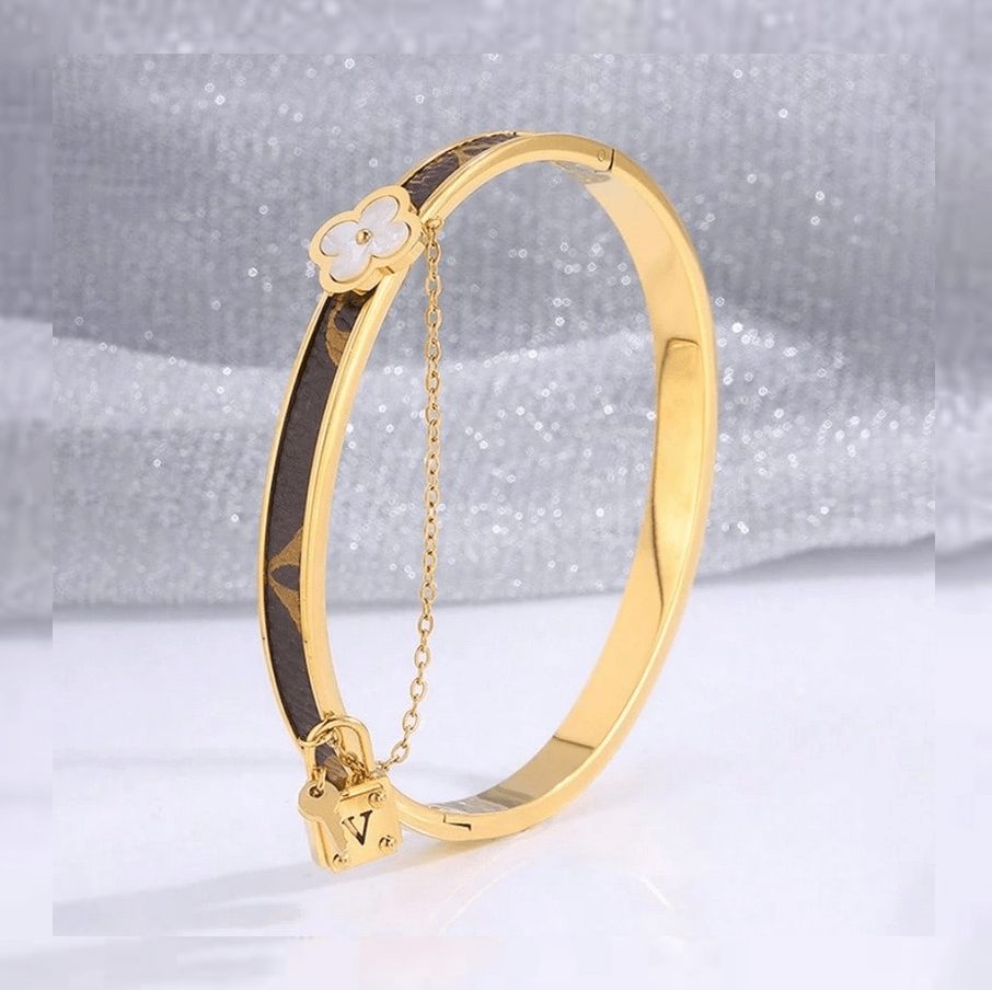 Elle Four Leaf and Lock Charm Bangle Bracelet in Vermeil Gold