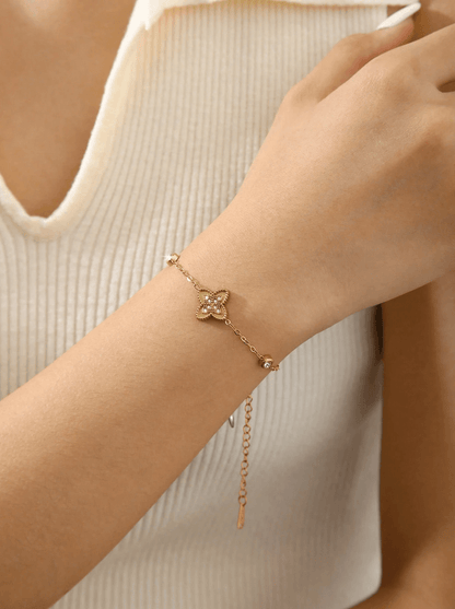 Elle Charmed Bracelet in 18k Gold Vermeil