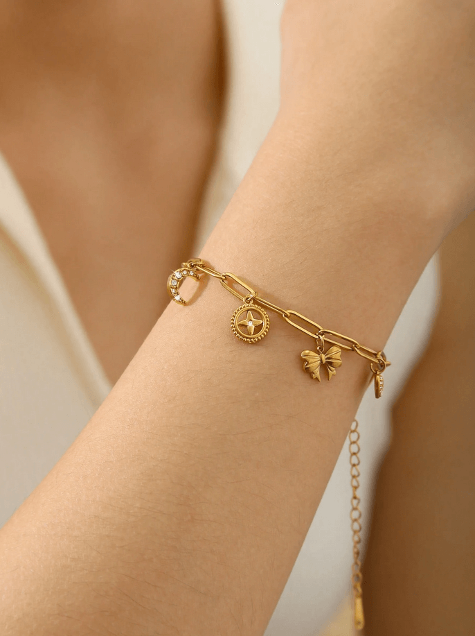 Elle Charmed Bracelet in 18k Gold Vermeil