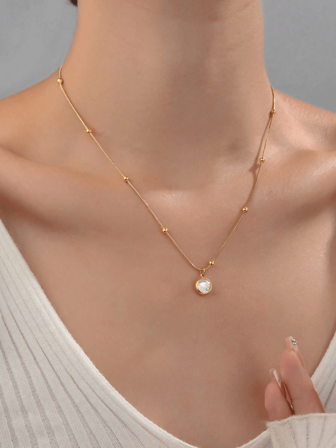 Elle Chic Design Gem Pendant Necklace in 18k Gold Vermeil