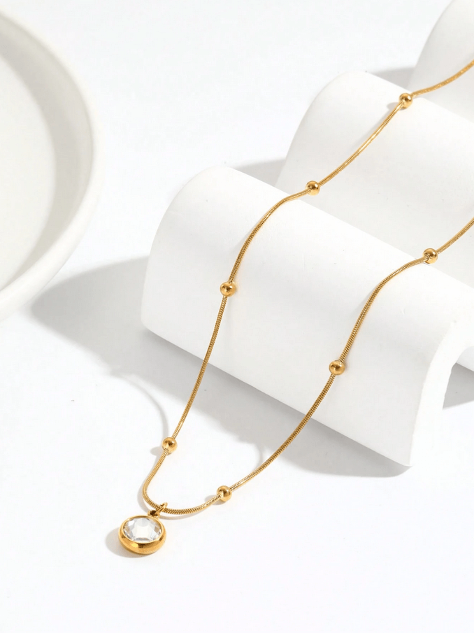 Elle Chic Design Gem Pendant Necklace in 18k Gold Vermeil