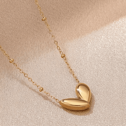 Elle Dainty Timeless Heart Pendant Necklace in 18k PVD Gold Plated