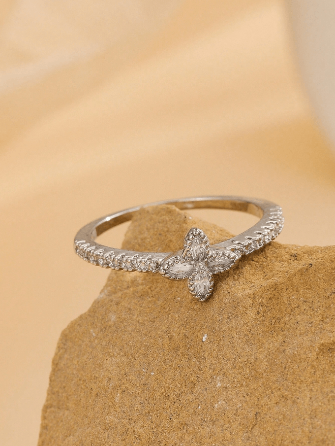 Elle CZ Chic Ring in Vermeil White Gold Plated