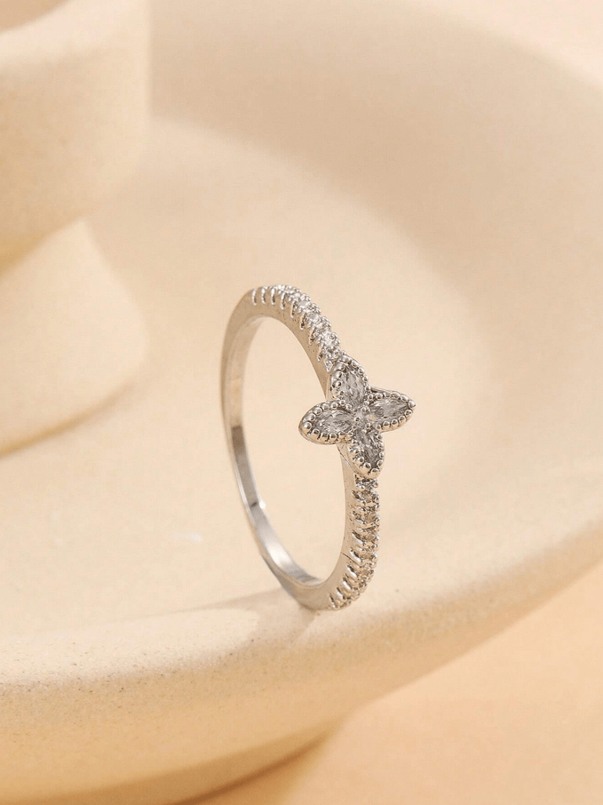 Elle CZ Chic Ring in Vermeil White Gold Plated
