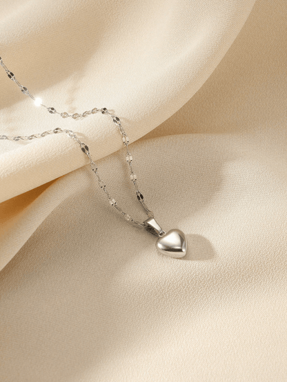 Elle Dainty Heart Necklace in 18k PVD Gold Plated