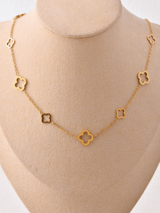 Four Leaf Clover Elegant Necklace in 18k PVD Gold Plated