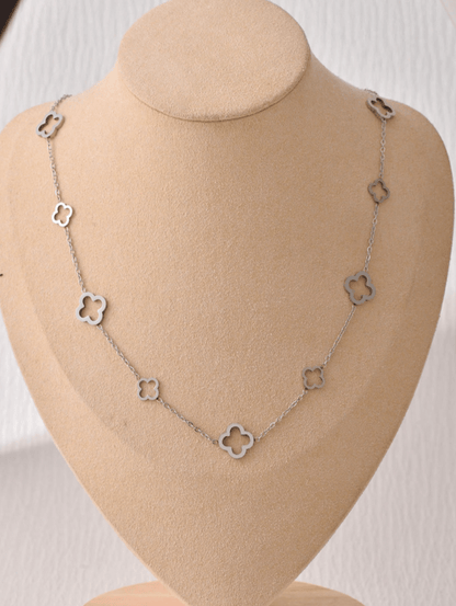 Four Leaf Clover Elegant Necklace in 18k PVD Gold Plated