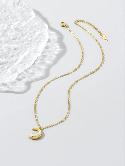 Elle Dainty Pendant Necklace in 18k PVD Gold Plated