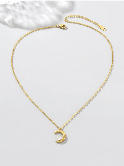 Elle Dainty Pendant Necklace in 18k PVD Gold Plated