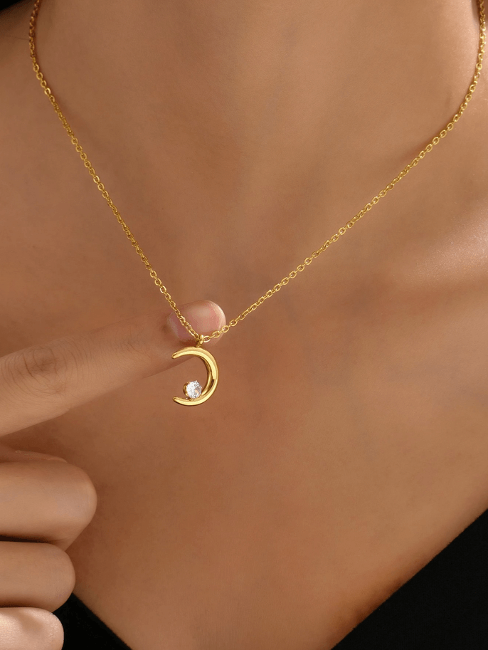 Elle Dainty Pendant Necklace in 18k PVD Gold Plated