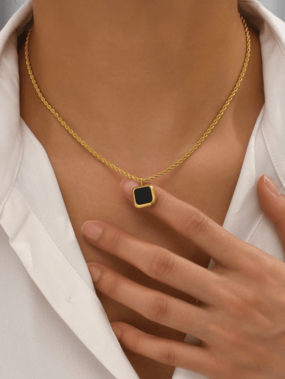 Elle Black Onix Pendant Necklace in 18k PVD Gold Plated