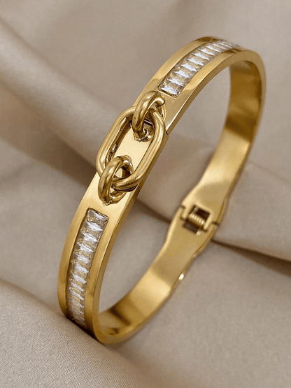 Elle CZ Premium Buckle Bracelet in 18k Gold Vermeil