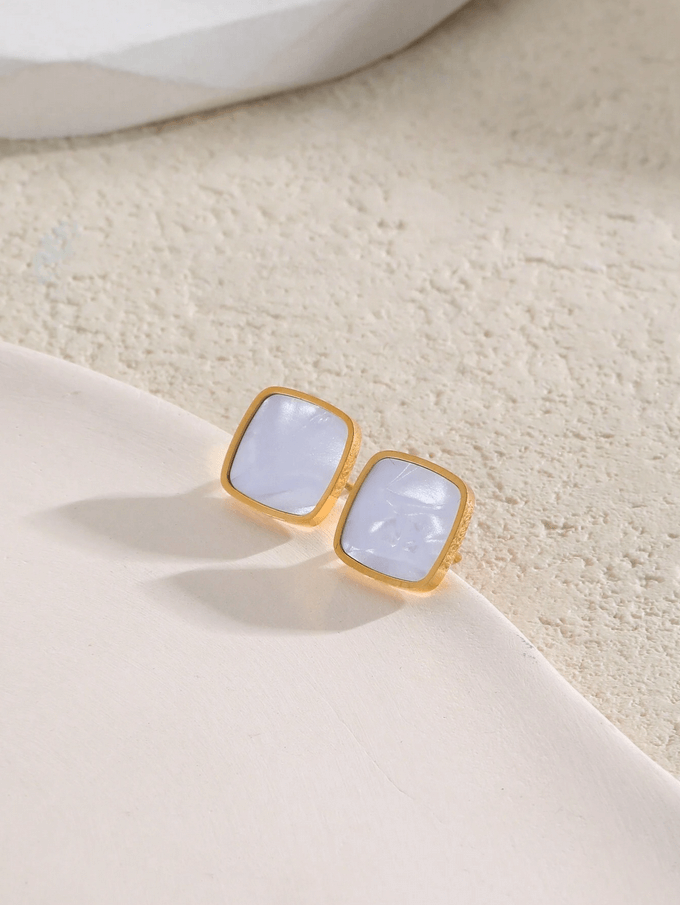 Elle Earrings and Necklace Jewelry Set in 18k PVD Gold Plated