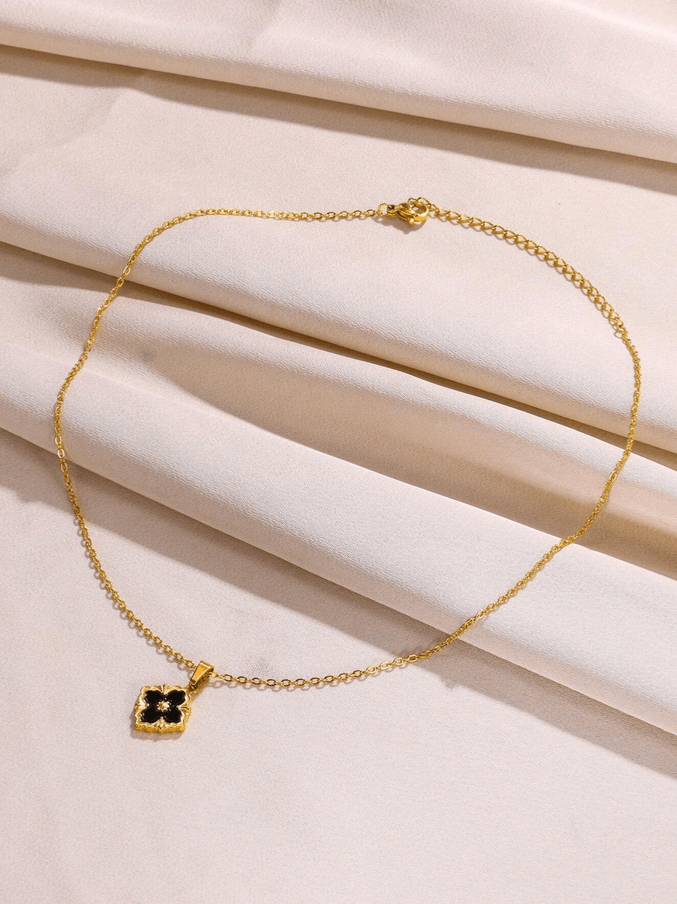 Elle Vintage Floral Pendant Necklace in 18k PVD Gold Plated